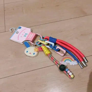 시마무라 산리오 스트랩 참 우사하나
