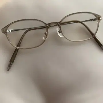 메가네이치바 흘러내리지 않는 안경