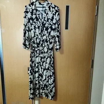 ZARA 꽃무늬 롱 원피스 L 사이즈