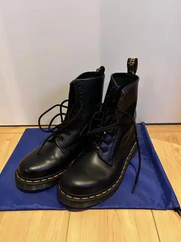 [ 새상품급 ] Dr.Martens 닥터마틴 1460 8홀 부츠