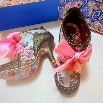 새상품급 컬렉션 이레귤러 초이스 하이힐 24.5cm 골드