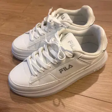 FILA 휠라 화이트 화이트 스니커즈