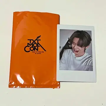 TXT 모아 네이비 인스턴트 포토 카드 영준