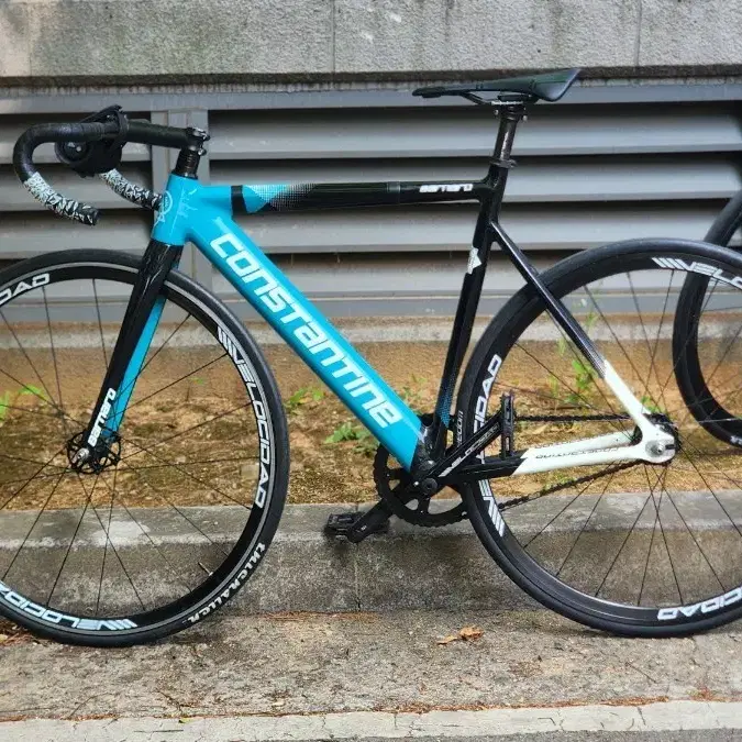 Constantine Bernard 2018 complete bike for quick sale/trade