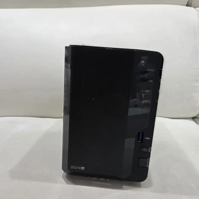 시놀로지 DS218+ NAS 2베이 (SSD, HDD 총 4TB 구성)