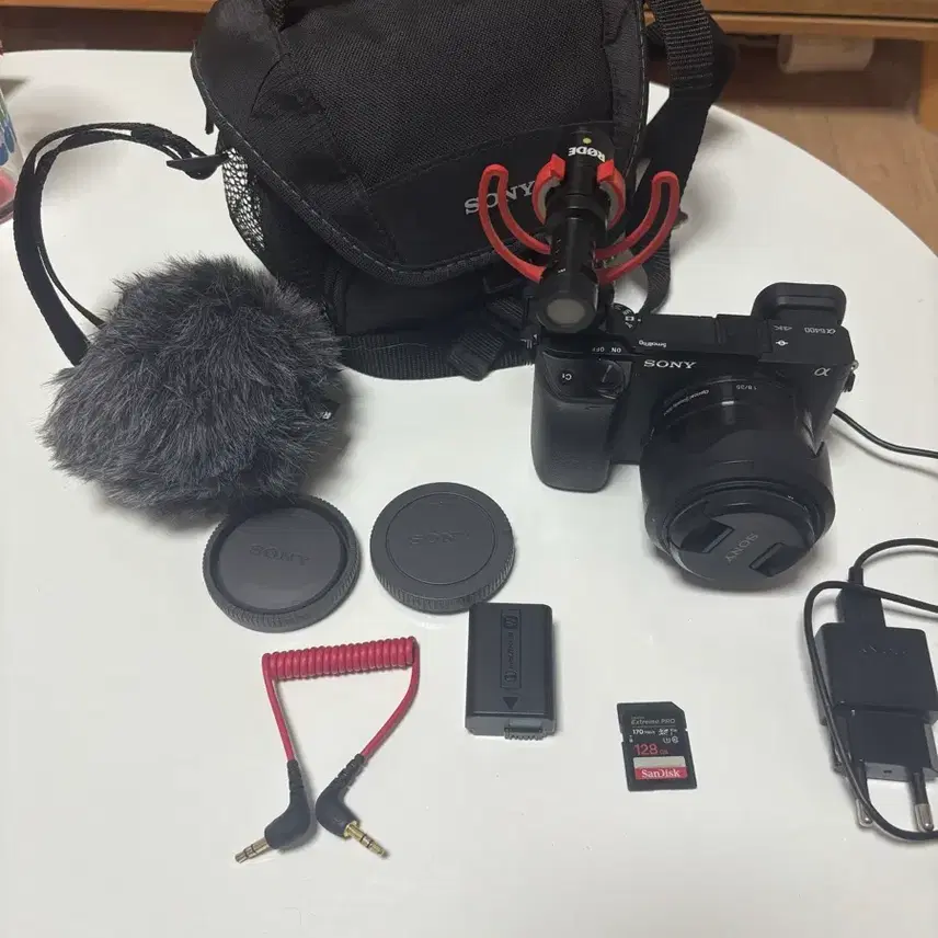 소니a6400 미러리스 카메라 + sel35f18 렌즈