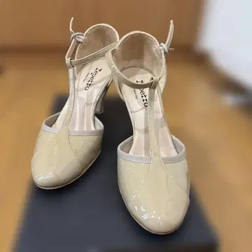 repetto 베이지 에나멜 하이힐 T 스트랩 37