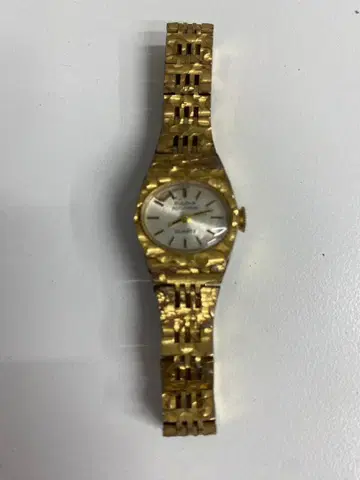 빈티지 Bulova Accutron 쿼츠 손목시계 골드