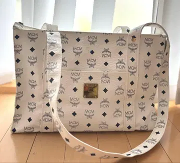 MCM 화이트 토트백