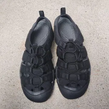 킨 뉴포트 블랙 28cm
