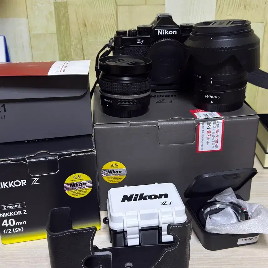 니콘 Zf 카메라 + 렌즈 세트(40mm F2+24-70 F4)