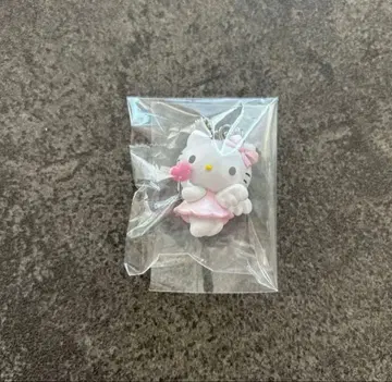 꿈꾸는 엔젤 스윙 헬로키티 키링