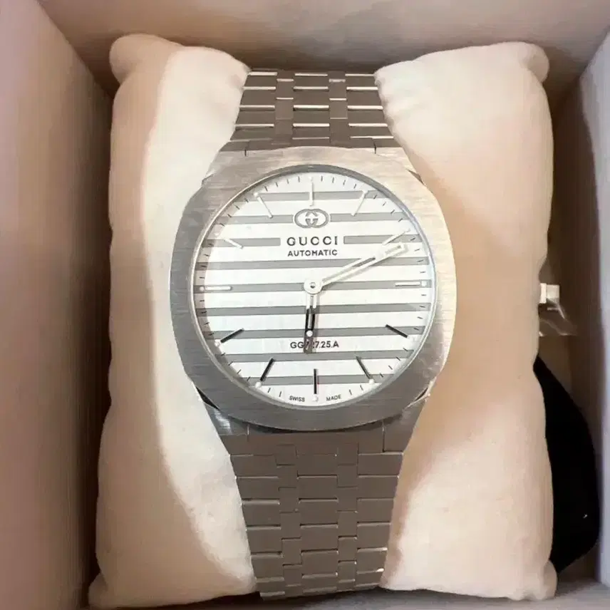 구찌 25H 남성 시계 40mm 하이워치 사진 3