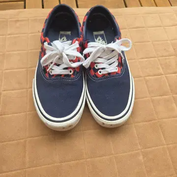 Vans 네이비/레드 스니커즈