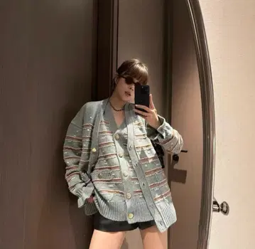 700-> 225만 샤넬 캐시미어 베스트 새상품