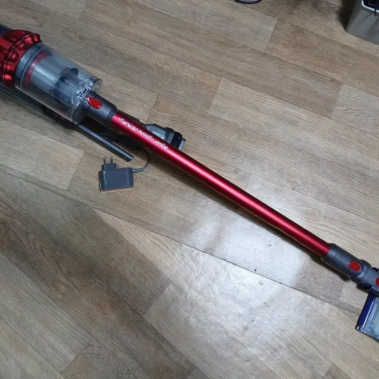 dyson SV12 핸드청소기 배터리 짱짱 브러쉬 3개 거치대
