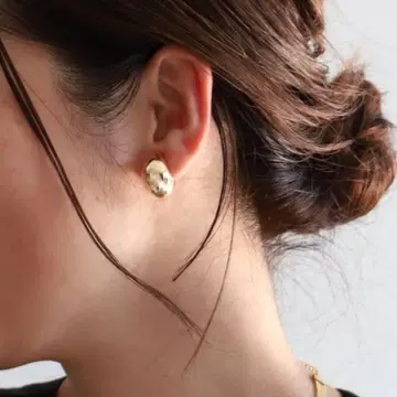 Demi-Luxe BEAMS 러브 드롭 귀찌 .M