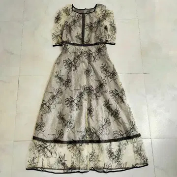 니아나 niana 드로잉 플라워 레이스 원피스 드레스