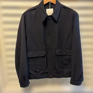 PHIGVEL 피그벨 Hopsack Safari Blouson 네이비