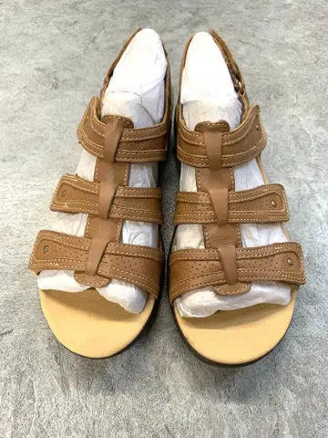 클락스(Clarks) 여성용 샌들 23.5cm