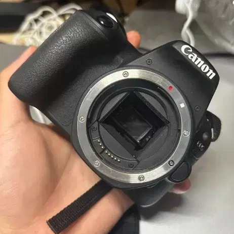 캐논 EOS 200D DSLR 카메라 바디 중고 상태좋음