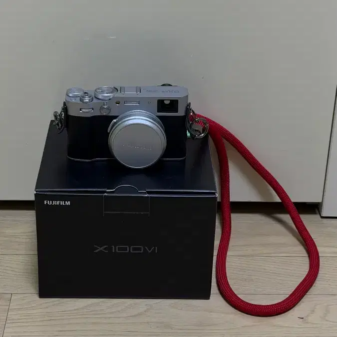 후지필름 x100vi 실버 극미중고