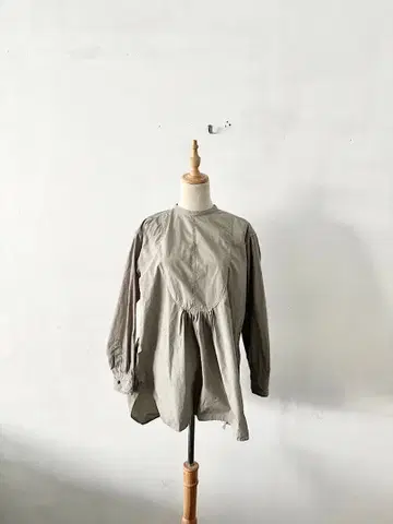 [새상품급] OUTIL CHEMISIER CORSIER 프론트 개더 셔츠