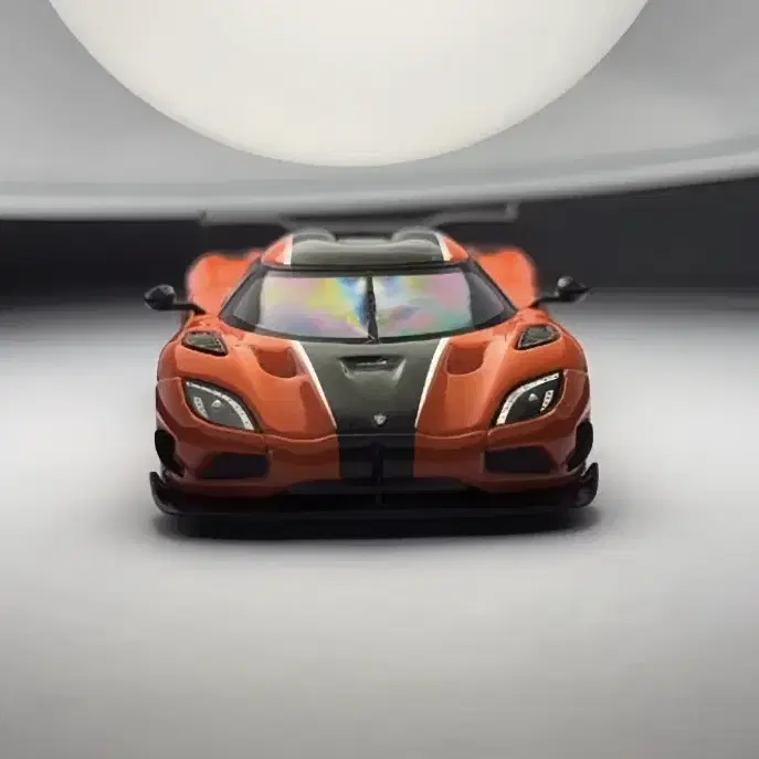 Koenigsegg Agera RS 1:64 한정판 95/999 급처.