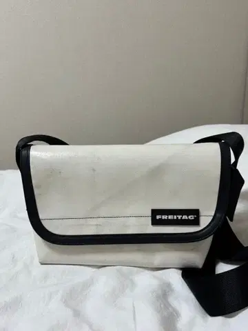 FREITAG F41 하와이 파이브-오