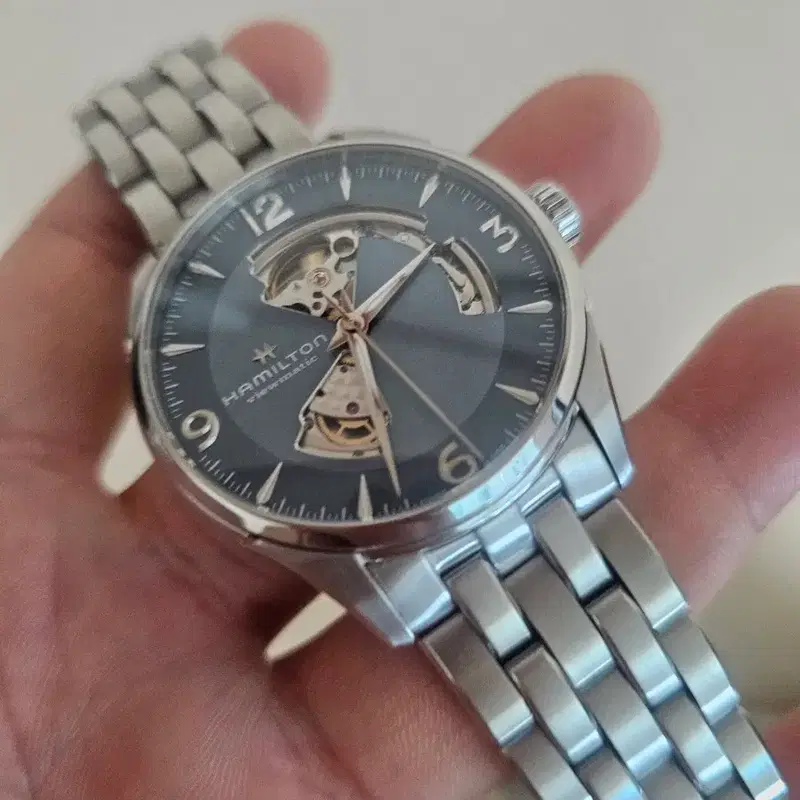 해밀턴 재즈마스터 오픈하트 42mm (아이스블루)