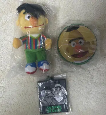 세서미 스트릿 버트 캡슐 토이