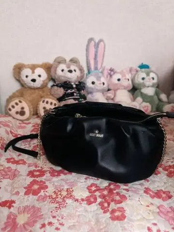 MARY QUANT 개더 라운드 로고 숄더