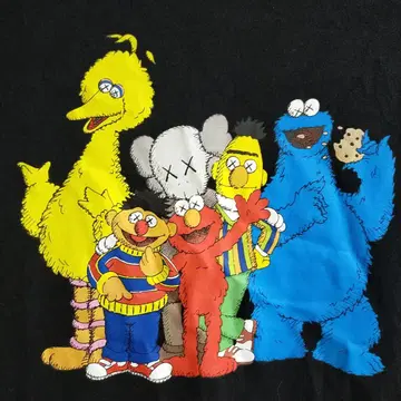 새상품급 kawz 카우스 sesame street 세서미 T셔츠 S UT