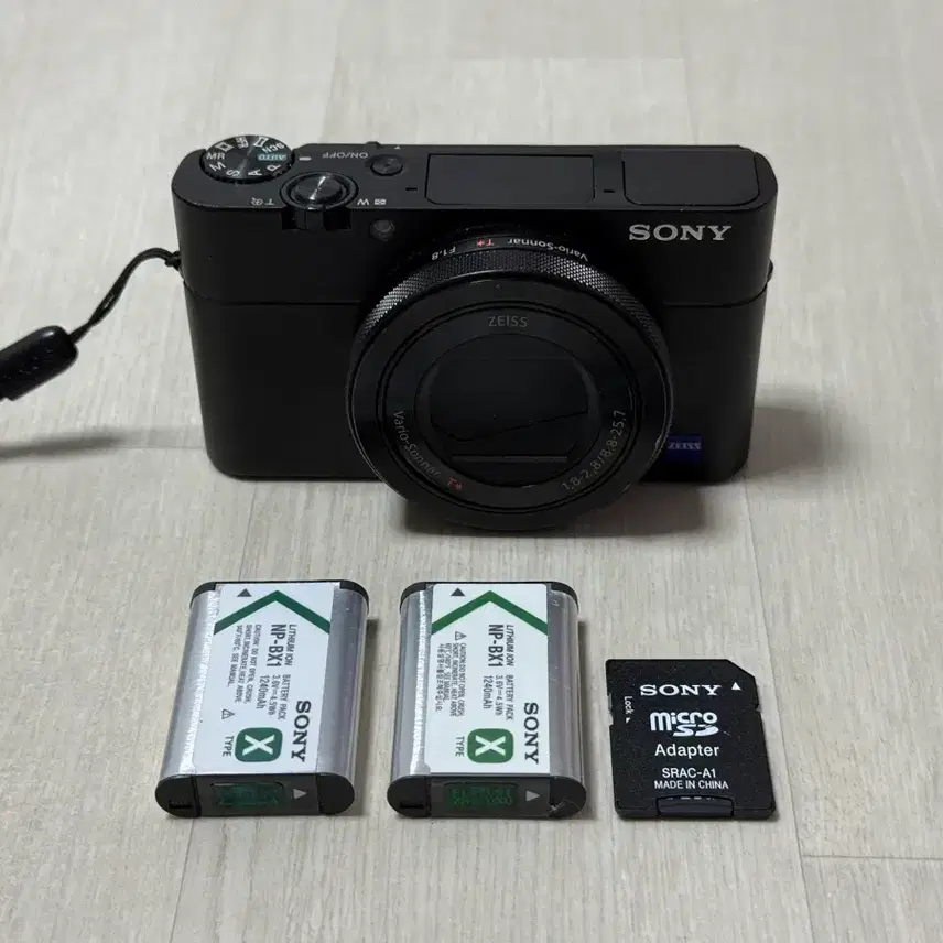 소니 rx100m5a 카메라