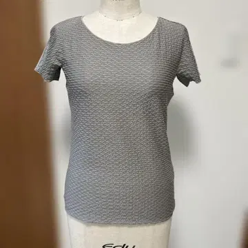 엠포리오 아르마니 반팔 스트레치 티셔츠 40 이탈리아제