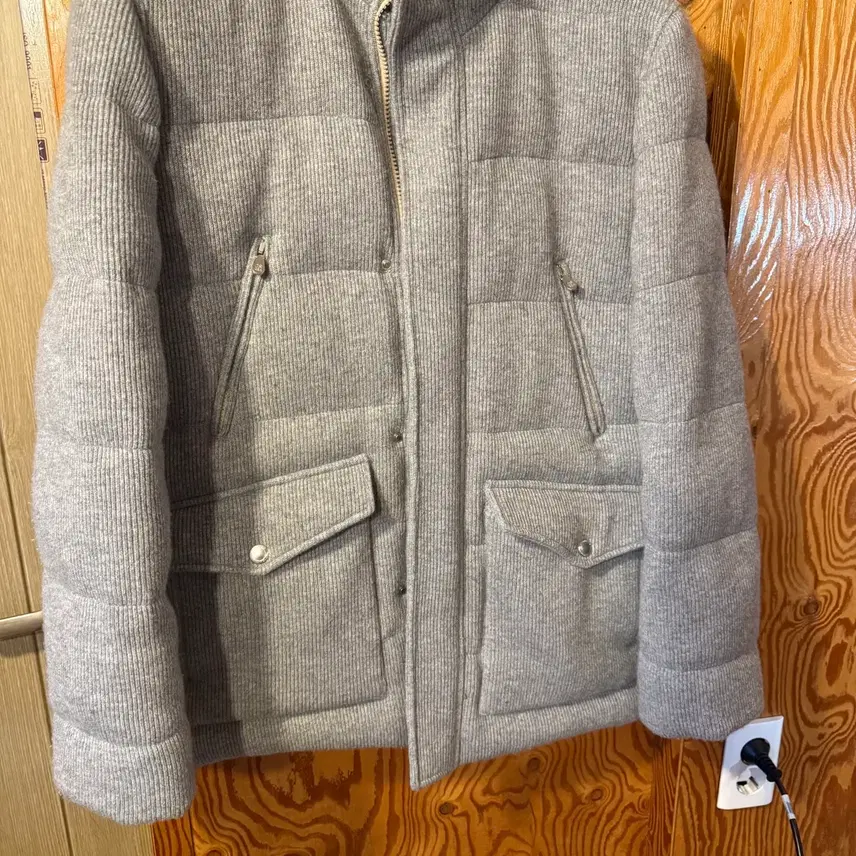 브루넬로쿠치넬리 브루넬로 쿠치넬리 23F/w 캐시미어 잉글리시 립 니트 다운 패딩 사진 5