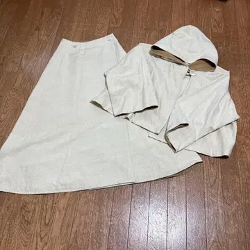 우사토 후드 부착 볼레로와 스커트 세트
