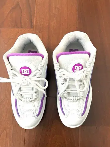 DC Shoes 스니커즈 화이트 퍼플