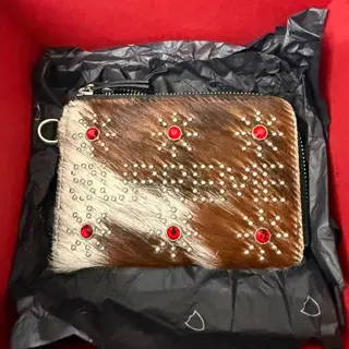 Supreme x HTC Studded wallet cow 송치 | 브랜드 중고거래 플랫폼