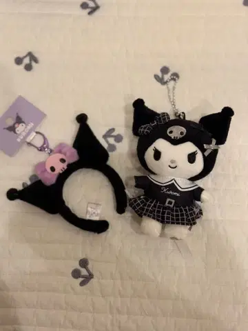 산리오 쿠로미 봉제 인형 키링과 머리띠 키링