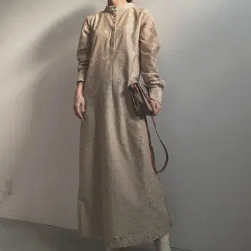 AMERI GEOMETRIC FLOWER LACE DRESS