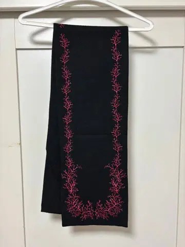 Alexander McQueen 머플러