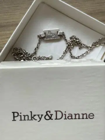Pinky & Dianne 목걸이