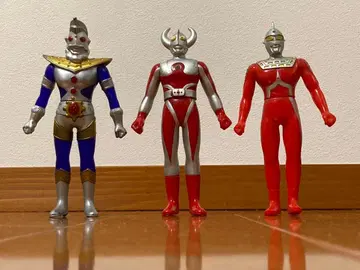 BANDAI 쇼와 울트라맨 소프트 비닐 3체 세트