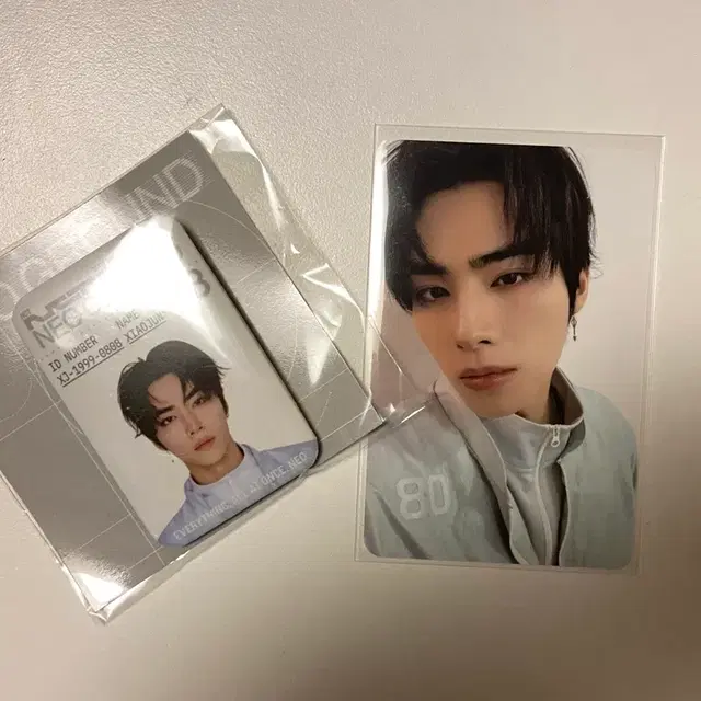 ์์ํฐ 10์ฃผ๋
ํ์
WayV ์ค์ค์ฅ ๋ฑ์ง(๋ฏธ๊ฐ๋ด) + 5๋ง์ํฌ์นด