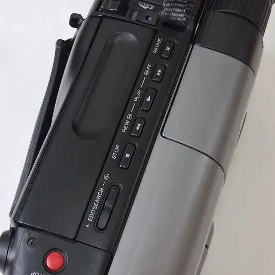 빈티지 소니 CCD-TRV11 8mm 디지털 캠코더 본체.