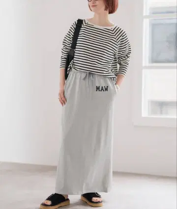 Spick and span 애슬레틱 메이슨 스커트