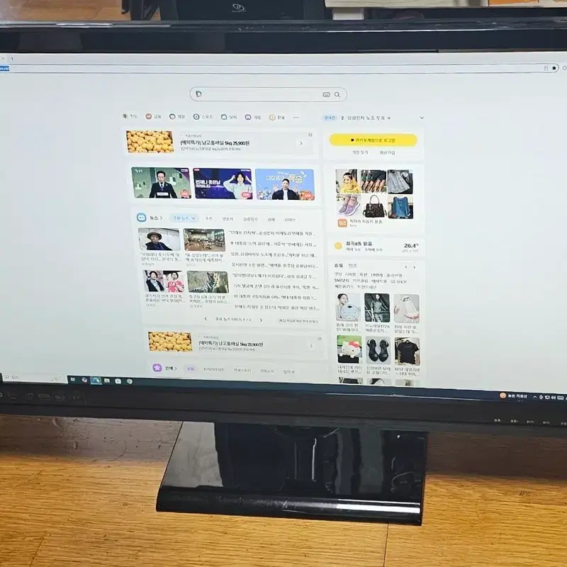 퍼스트세미컨덕터 27인치 QHD모니터 판매해요.