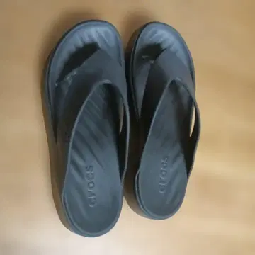Crocs 샌들 블랙