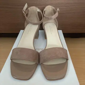 green Iabel relaxing 벨트 청키 샌들